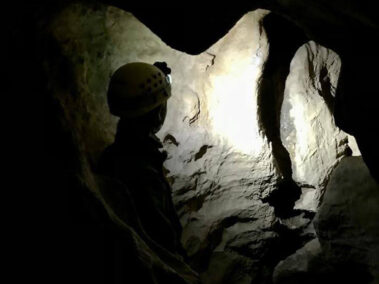 Espeleología en Cueva AIXA II (Gipuzkoa)