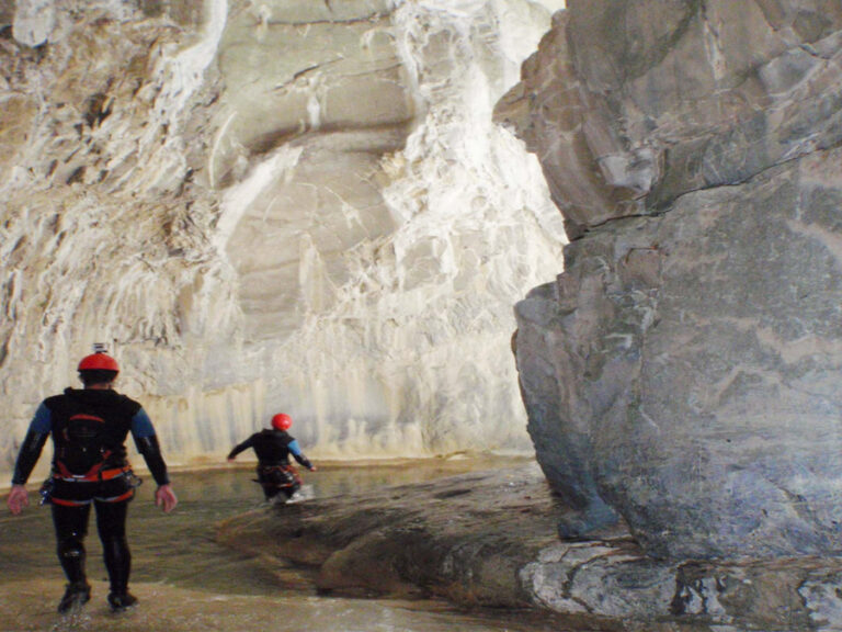  Descenso del Barranco Gloces (Pirineos)
