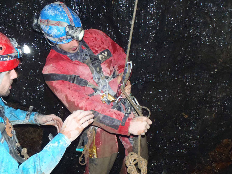 Curso técnico en Espeleología