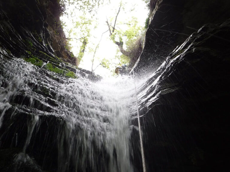  Descenso de Barranco Fuente El Haya (Araba)