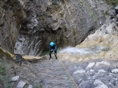 Descenso del Barranco D'os Lucars (Pirineos)